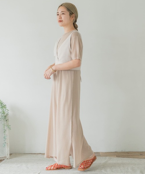 ITEMS URBANRESEARCH（アイテムズ アーバンリサーチ）の「ビスチェセットシアーニットワンピース（ワンピース・レディース・グレー/ブラウン/ベージュ・FREE）」の6枚目の写真