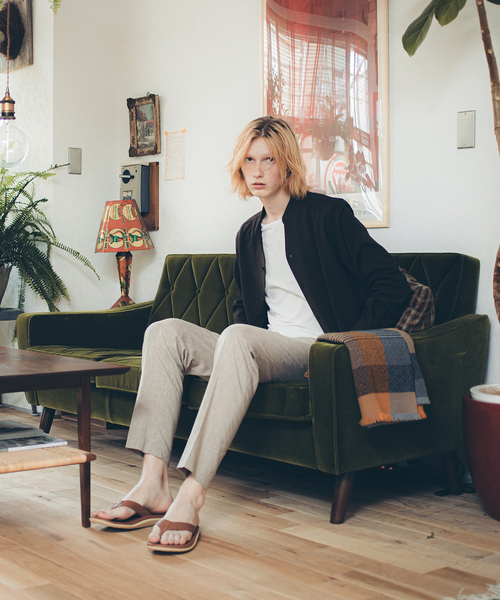 ABAHOUSE（アバハウス）の「ウールライク Vネック シャツ（シャツ/ブラウス・メンズ・ホワイト/ダークブラウン/グリーン/グレイッシュベージュ・44/46/48）」の6枚目の写真