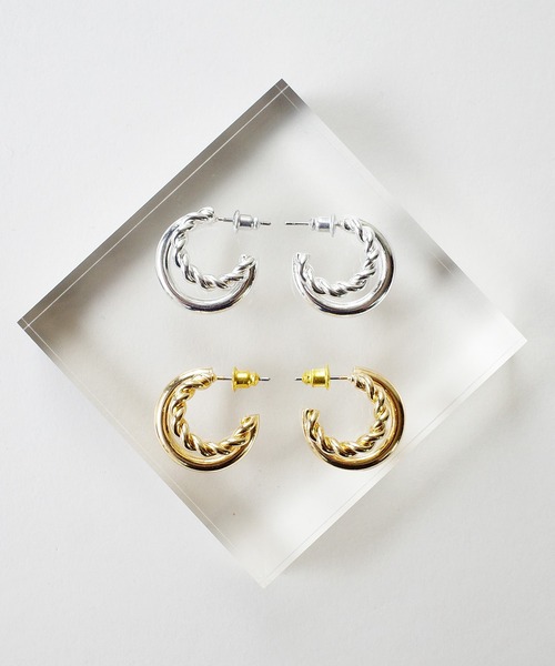 SIGNAL(シグナル)の「【SIGNAL/シグナル】Knot Hoop Pierce / ノットフープピアス(ピアス(両耳用)・レディース・ゴールド/シルバー・FREE)」の12枚目の写真