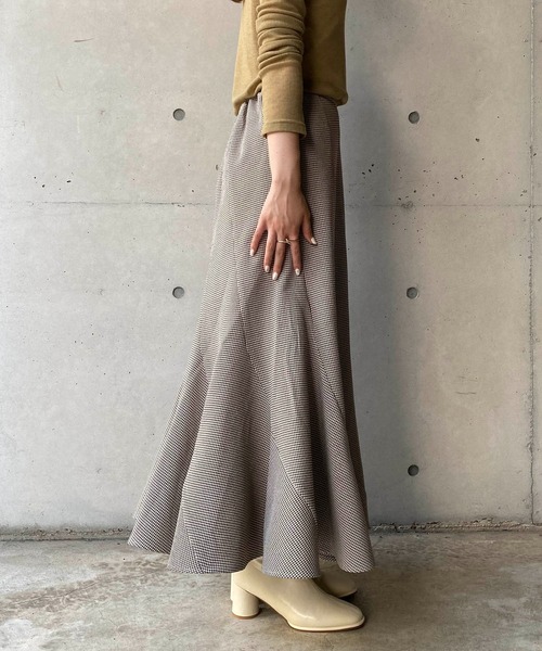 CAPRICIEUX LE'MAGE(カプリシューレマージュ)の「チドリチェックマーメイドスカート(スカート・レディース・ブラウン/グレー・FREE)」の4枚目の写真