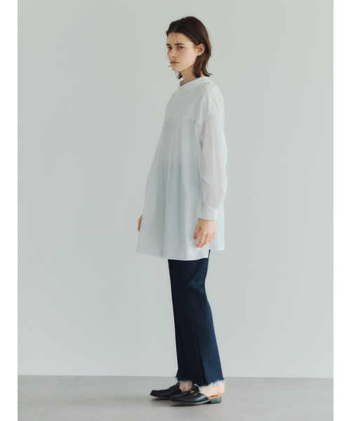 GARAGE OF GOOD CLOTHING（ガレージオブグッドクロージング）の「綿レーヨンギャザーチュニックブラウス＊（シャツ/ブラウス・レディース・ホワイト・FREE）」の4枚目の写真