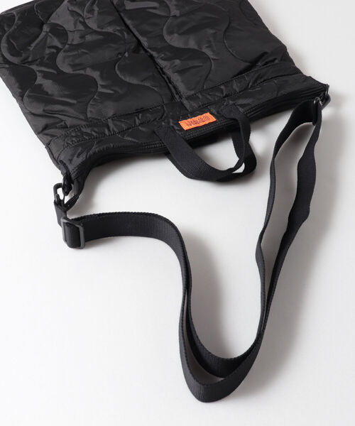 UNIVERSAL OVERALL（ユニバーサルオーバーオール）の「【UNIVERSAL OVERALL】3WAY キルティングヘルメットバッグ#UVO-109（ショルダーバッグ・メンズ・オリーブ/ブラック・FREE）」の7枚目の写真