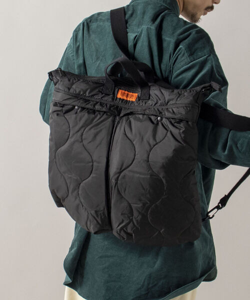 UNIVERSAL OVERALL（ユニバーサルオーバーオール）の「【UNIVERSAL OVERALL】3WAY キルティングヘルメットバッグ#UVO-109（ショルダーバッグ・メンズ・オリーブ/ブラック・FREE）」の5枚目の写真