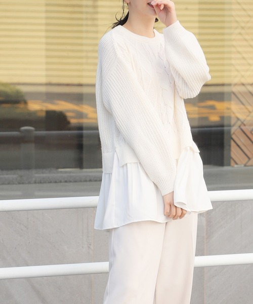 Honeys(ハニーズ)の「裾レイヤード風ニット(ニット/セーター・レディース・サックスブルー/アイボリー/グリーン系その他/ベージュ/ピンク系その他・S/M/L)」の8枚目の写真