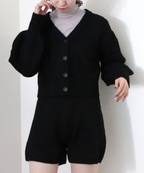 archives（アルシーヴ）の「【setupにも】短丈ボリュームスリーブカーディガン（ニット/セーター・レディース・グレイッシュベージュ/モカ/アイボリー/ブラック/グリーン/ブラウン・MEDIUM）」の3枚目の写真