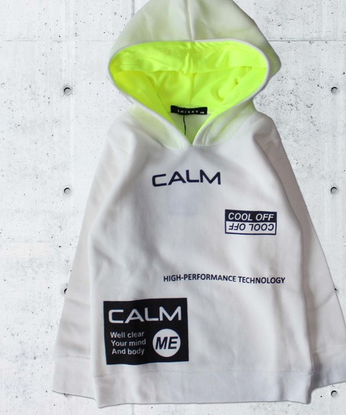 THE CASUAL(カジュアル)の「裏起毛プリントプルオーバーパーカー キッズ(パーカー・キッズ・ホワイト系/ベージュ/ブラック/ブラック系3/オフホワイト/ブラック系2/ブラック系1/ブラック系/杢グレー・120cm/160cm/130cm/110cm/140cm/150cm)」の3枚目の写真