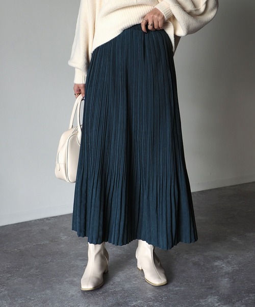 Riberry（リベリー）の「ピーチ消しプリーツスカート（スカート・レディース・ベージュ/ブラウン/ブルー/グリーン・MEDIUM）」の4枚目の写真