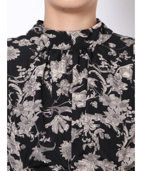 LAGUNAMOON（ラグナムーン）の「ウエストギャザーフラワーワンピース（ワンピース・レディース・ブラック/アイボリー/ブラウン・SMALL/MEDIUM）」の6枚目の写真