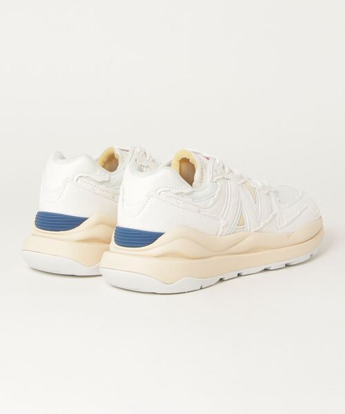 NEW BALANCE（ニューバランス）の「M5740（スニーカー・メンズ・ホワイト・22.5cm/23.5cm/24.5cm/25.5cm/26.5cm/27.5cm/28.5cm/30.0cm/23.0cm/24.0cm/25.0cm/26.0cm/27.0cm/28.0cm）」の3枚目の写真