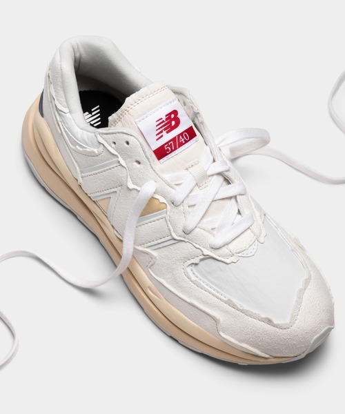 NEW BALANCE（ニューバランス）の「M5740（スニーカー・メンズ・ホワイト・22.5cm/23.5cm/24.5cm/25.5cm/26.5cm/27.5cm/28.5cm/30.0cm/23.0cm/24.0cm/25.0cm/26.0cm/27.0cm/28.0cm）」の6枚目の写真