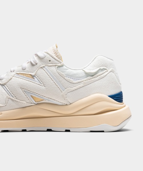 NEW BALANCE（ニューバランス）の「M5740（スニーカー・メンズ・ホワイト・22.5cm/23.5cm/24.5cm/25.5cm/26.5cm/27.5cm/28.5cm/30.0cm/23.0cm/24.0cm/25.0cm/26.0cm/27.0cm/28.0cm）」の10枚目の写真