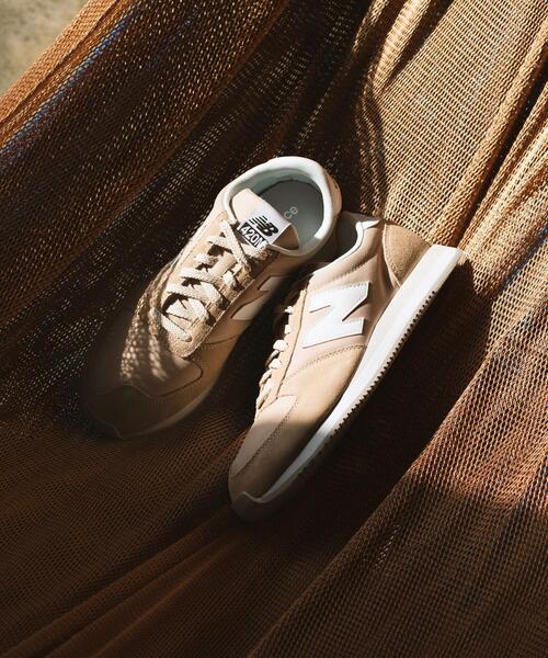 NEW BALANCE（ニューバランス）の「＜ New Balance ＞UL420M スニーカー（スニーカー・レディース・ライトグレー/ブラック/ベージュ・23.5cm/23cm/24cm/25cm/24.5cm/22.5cm）」の3枚目の写真