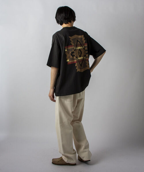 PENDLETON（ペンドルトン）の「【PENDLETON/ペンドルトン】バックプリント ビッグシルエットTシャツ（Tシャツ/カットソー・メンズ・チャコールグレー/ベージュ/レッド/オフホワイト/キナリ/ブラック/ミント・MEDIUM/LARGE）」の21枚目の写真
