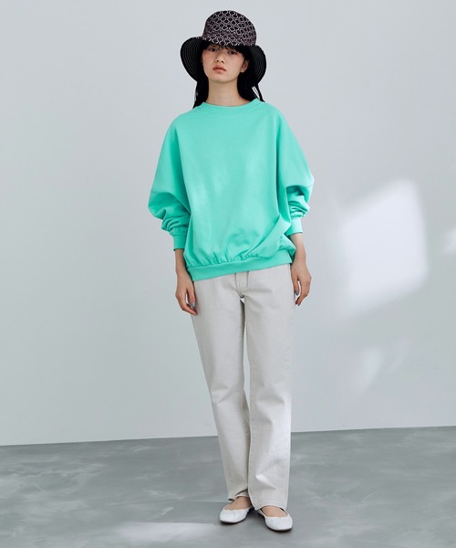 ADAM ET ROPE'（アダムエロペ）の「コクーンスウェット（スウェット・レディース・サックスブルー/ホワイト/チャコールグレー・FREE）」の4枚目の写真