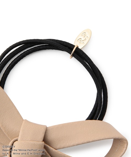 Disney（ディズニー）の「【プー/ティガー】フェイクレザーリボンメタルプレートポニー（ヘアゴム・レディース・ベージュ/キャメル・FREE）」の4枚目の写真
