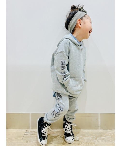 GAP（ギャップ）の「GAPロゴプリント ジョガーパンツ (幼児)（スウェットパンツ・キッズ・グレー/ホワイト・18-24M/5 YRS/3 YRS/4 YRS/12-18M/2 YRS）」の5枚目の写真