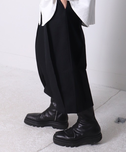 THE MORNING AFTER（ザ モーニング アフター）の「フロントタックワイドクロップドパンツ（その他パンツ・メンズ・ブラック/ホワイト/ベージュ・FREE）」の11枚目の写真