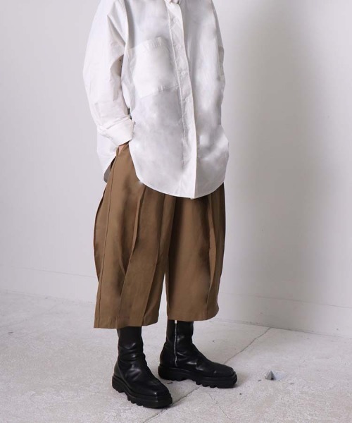 THE MORNING AFTER（ザ モーニング アフター）の「フロントタックワイドクロップドパンツ（その他パンツ・メンズ・ブラック/ホワイト/ベージュ・FREE）」の4枚目の写真