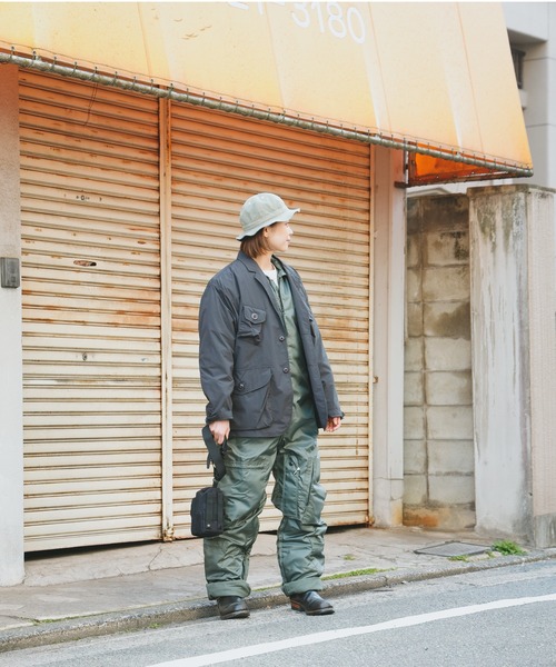 MILITARY(ミリタリー)の「実物 新品 米軍 CWU-64/P NOMEX フライトスーツ(つなぎ/オールインワン・メンズ・セージグリーン・40L)」の4枚目の写真