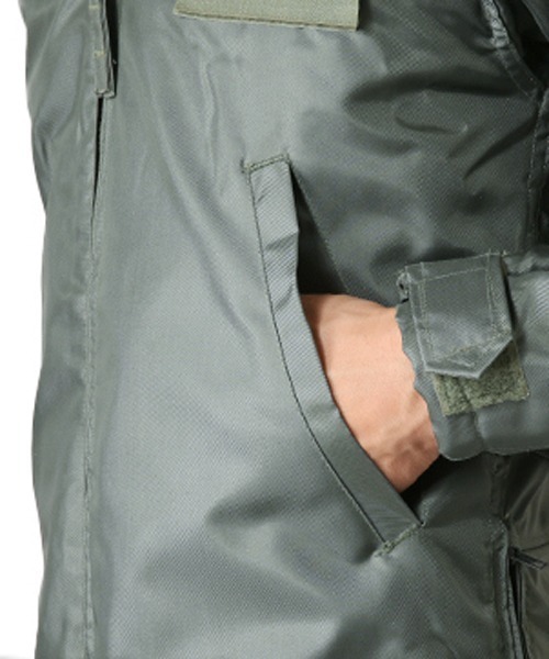 MILITARY(ミリタリー)の「実物 新品 米軍 CWU-64/P NOMEX フライトスーツ(つなぎ/オールインワン・メンズ・セージグリーン・40L)」の17枚目の写真