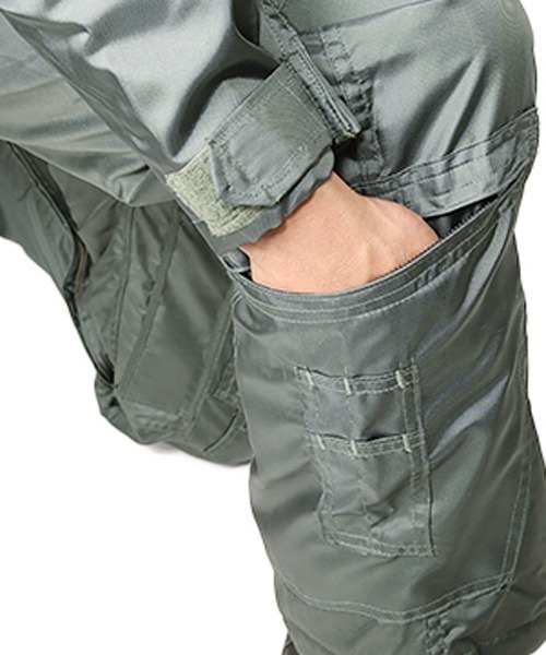 MILITARY(ミリタリー)の「実物 新品 米軍 CWU-64/P NOMEX フライトスーツ(つなぎ/オールインワン・メンズ・セージグリーン・40L)」の21枚目の写真