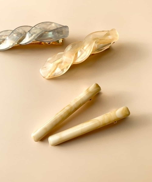 a.v.v（アーヴェヴェ）の「【2ピースSET】淡色マーブルバレッタ（バレッタ/ヘアクリップ・レディース・ミント/クリーム/ライトピンク・38）」の2枚目の写真