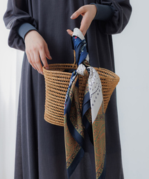 ボタニカルシルクプリントスカーフ