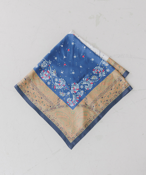 collex（コレックス）の「ボタニカルシルクプリントスカーフ（バンダナ/スカーフ・レディース・ブラウン系その他/グリーン系その他・フリー）」の17枚目の写真