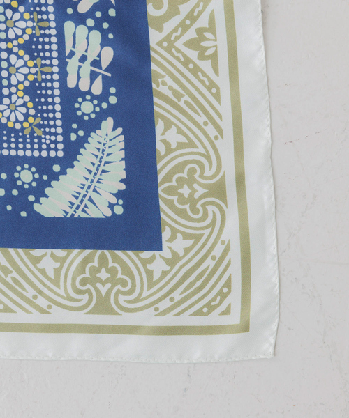 collex（コレックス）の「ボタニカルシルクプリントスカーフ（バンダナ/スカーフ・レディース・ブラウン系その他/グリーン系その他・フリー）」の21枚目の写真