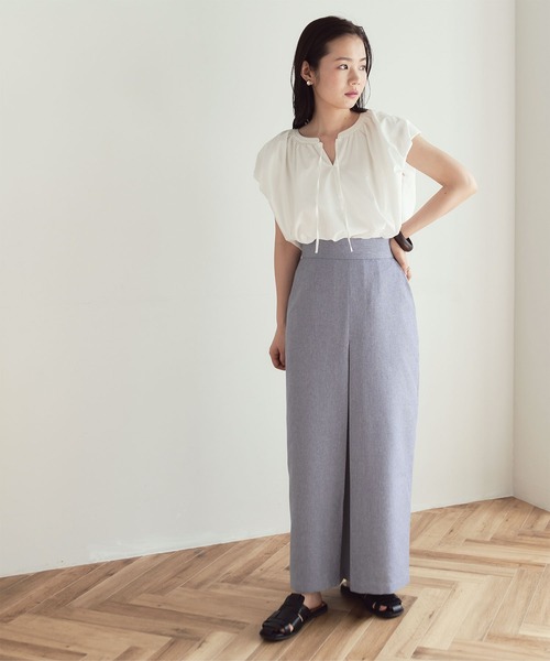 titivate(ティティベイト)の「リネンライクフロントタックロングタイトスカート(スカート・レディース・ブラック/ライトブラウン/ブルー系その他/ライトカーキ・S/M/L)」の4枚目の写真