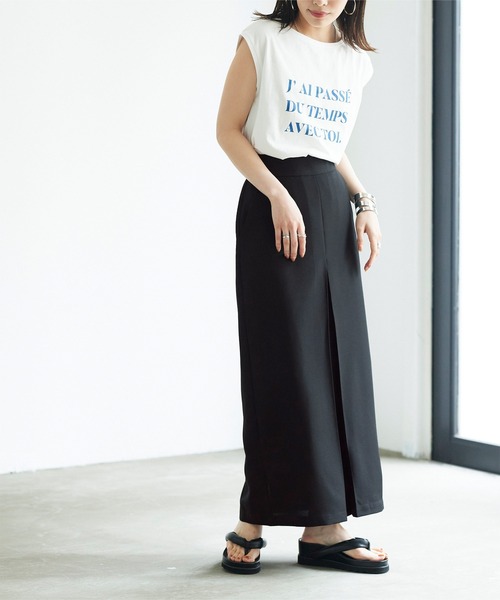 titivate(ティティベイト)の「リネンライクフロントタックロングタイトスカート(スカート・レディース・ブラック/ライトブラウン/ブルー系その他/ライトカーキ・S/M/L)」の9枚目の写真