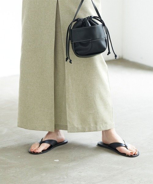 titivate(ティティベイト)の「リネンライクフロントタックロングタイトスカート(スカート・レディース・ブラック/ライトブラウン/ブルー系その他/ライトカーキ・S/M/L)」の15枚目の写真