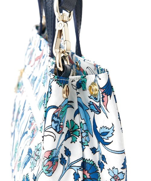 russet(ラシット)の「<SHOPPER>トートバッグS/Flower Series(CE-215)(ショルダーバッグ・レディース・ブルー・FREE)」の8枚目の写真