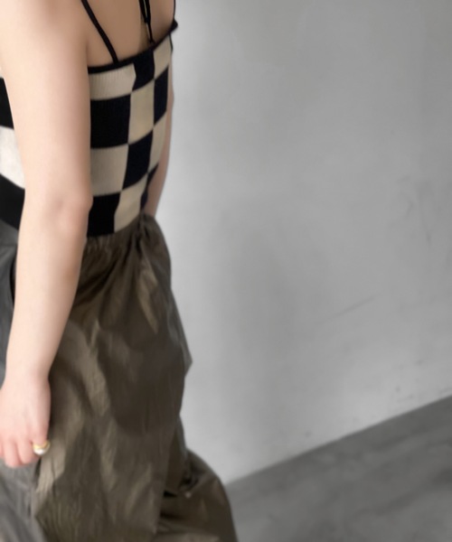 Solace（ソレイス）の「チェッカー柄ベアトップ（チューブトップ・レディース・ベージュ/ホワイト・FREE）」の11枚目の写真