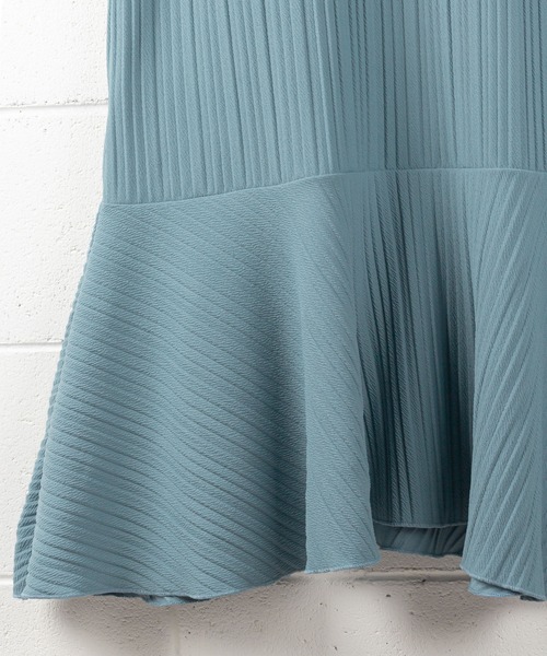 me+em select（ミームセレクト）の「※【 ５color 】プリーツフレアマーメイドキャミワンピース【韓国製】（ワンピース・レディース・ベージュ/ブラック/ブルー/チャコール/ピンク・FREE）」の22枚目の写真