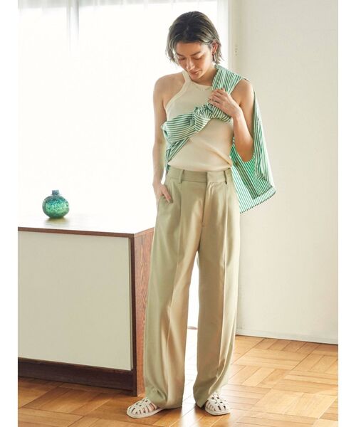 Ungrid（アングリッド）の「センタープレスルーズパンツ（その他パンツ・レディース・チャコールグレー/グリーン/ベージュ・SMALL/MEDIUM）」の11枚目の写真