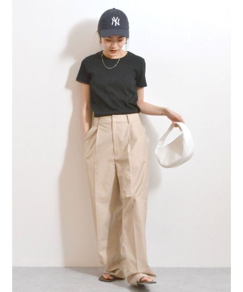 Ungrid（アングリッド）の「センタープレスルーズパンツ（その他パンツ・レディース・チャコールグレー/グリーン/ベージュ・SMALL/MEDIUM）」の19枚目の写真