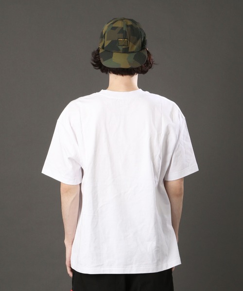 AVIREX（アヴィレックス）の「【AVIREX×WILD THINGS】キャンプ ポケット Tシャツ/CAMP POCKET T-SHIRT（Tシャツ/カットソー・メンズ・ホワイト/ブラック・MEDIUM/LARGE）」の6枚目の写真