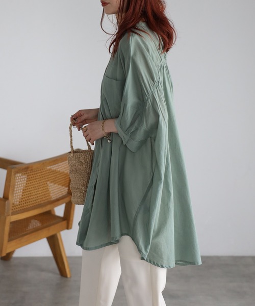 Fizz（フィズ）の「コットンボイルギャザーヨークブラウス（シャツ/ブラウス・レディース・ホワイト/ダークブルー/グレイッシュベージュ/チャコール/パープル/ブルー/ラベンダー/ライトカーキ/ブラック・M）」の21枚目の写真