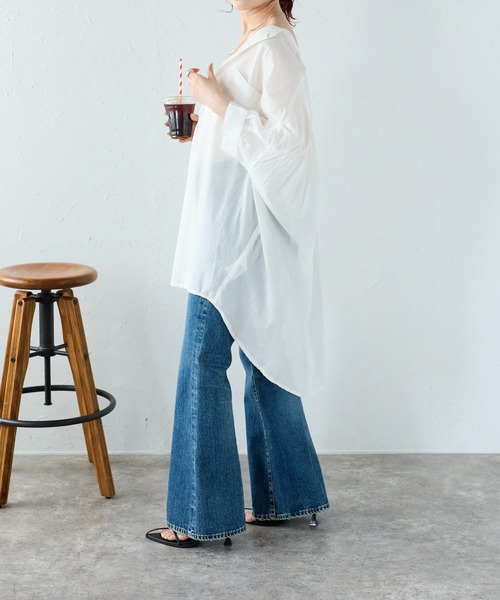 Fizz（フィズ）の「コットンボイルギャザーヨークブラウス（シャツ/ブラウス・レディース・ホワイト/ダークブルー/グレイッシュベージュ/チャコール/パープル/ブルー/ラベンダー/ライトカーキ/ブラック・M）」の10枚目の写真