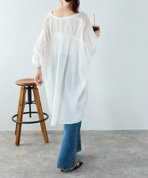 Fizz（フィズ）の「コットンボイルギャザーヨークブラウス（シャツ/ブラウス・レディース・ホワイト/ダークブルー/グレイッシュベージュ/チャコール/パープル/ブルー/ラベンダー/ライトカーキ/ブラック・M）」の11枚目の写真