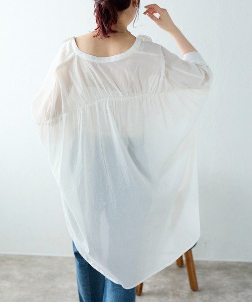 Fizz（フィズ）の「コットンボイルギャザーヨークブラウス（シャツ/ブラウス・レディース・ホワイト/ダークブルー/グレイッシュベージュ/チャコール/パープル/ブルー/ラベンダー/ライトカーキ/ブラック・M）」の13枚目の写真