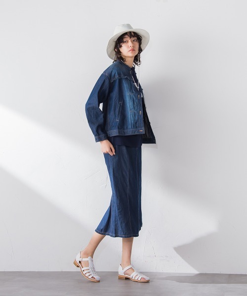socolla(ソコラ)の「【socolla】ライトオンスデニムジャケット≪洗濯機で洗える≫(デニムジャケット・レディース・ネイビー/オフホワイト/ブルー・M)」の18枚目の写真