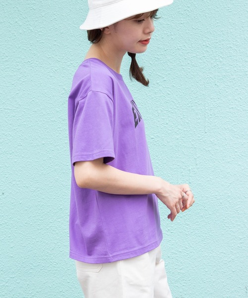Honeys（ハニーズ）の「カレッジロゴＴシャツ（Tシャツ/カットソー・レディース・パープル/グリーン/ブラウン/ブラック/ホワイト・S/L/M）」の16枚目の写真