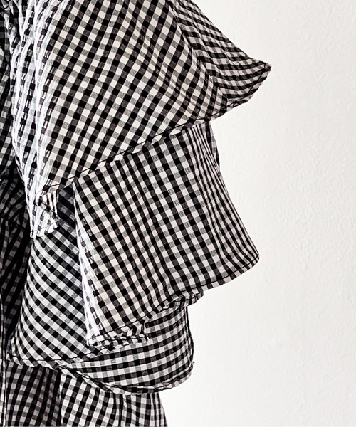 one way（ワンウェイ）の「シャーリングクロスブラウス（シャツ/ブラウス・レディース・ホワイト/ブラック/ライトグリーン/ライトブラウン・FREE）」の8枚目の写真