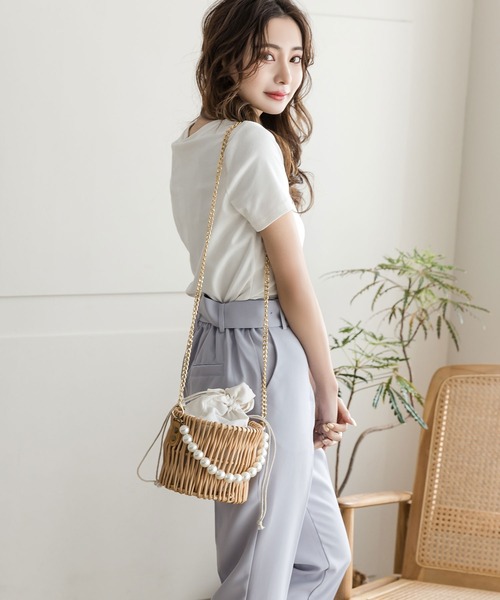 Julia Boutique(ジュリアブティック)の「パール付きかごバッグ/22174(かごバッグ・レディース・ベージュ・ONE)」の2枚目の写真