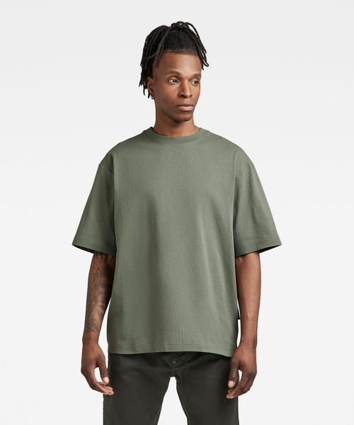 G-STAR(ジースター)の「UTILITY MIX BOXY T-SHIRT/バックプリント/ロゴT/オーバーサイズ(Tシャツ/カットソー・メンズ・ライトグレー/ダークブラック/ライトグリーン・SMALL/MEDIUM/LARGE/X-SMALL/X-LARGE)」の2枚目の写真
