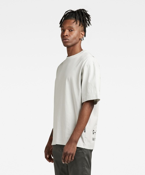 G-STAR(ジースター)の「UTILITY MIX BOXY T-SHIRT/バックプリント/ロゴT/オーバーサイズ(Tシャツ/カットソー・メンズ・ライトグレー/ダークブラック/ライトグリーン・SMALL/MEDIUM/LARGE/X-SMALL/X-LARGE)」の7枚目の写真