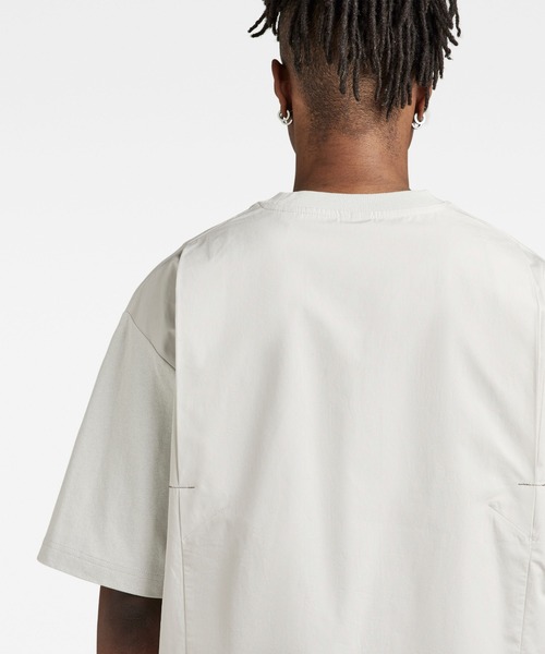 G-STAR(ジースター)の「UTILITY MIX BOXY T-SHIRT/バックプリント/ロゴT/オーバーサイズ(Tシャツ/カットソー・メンズ・ライトグレー/ダークブラック/ライトグリーン・SMALL/MEDIUM/LARGE/X-SMALL/X-LARGE)」の8枚目の写真