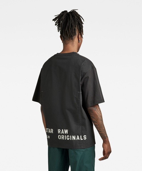 G-STAR(ジースター)の「UTILITY MIX BOXY T-SHIRT/バックプリント/ロゴT/オーバーサイズ(Tシャツ/カットソー・メンズ・ライトグレー/ダークブラック/ライトグリーン・SMALL/MEDIUM/LARGE/X-SMALL/X-LARGE)」の5枚目の写真